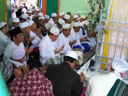 Check spelling or type a new query. Ini Bacaan Yang Diamalkan Saat Ziarah Kubur