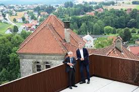 Find what you need at booking.com, the biggest travel site in the world. Burg Veldenstein Bekommt Eine Jugendherberge N Land