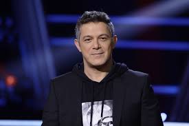 He is an actor and composer, known for la comunidad (2000), bella (2006) and fugitivas (2000). Alejandro Sanz Otros Famosos Y El Filtro Que Te Cambia De Sexo