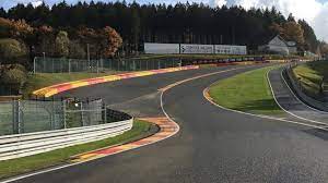 Une bonne manière de renforcer les liens et des créer des souvenirs inoubliables sur notre circuit exceptionnel. Fvacqutipmcvnm