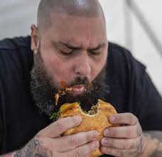 Who is Hungryyy ??😋😋😋 ✨Shu Fi Ma Fi✨ Lamb Shawarma Wrap 📍103 Vanessa  Street Kingsgrove #yummyfood #lebanesefood #foodie #foodiesofinstagram  #hungry #foodtruck #sydney #australia #supportsmallbusiness