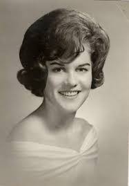 Bernadette Squires's Instagram, Twitter & Facebook