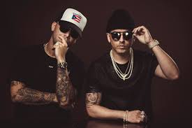 Farruko y arcangel) y más canciones! Wisin Y Yandel Are Back Performed Together For The First Time In 5 Years At Premio Lo Nuestro Video