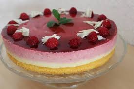 Sallys Blog Leckere Fruchtige Pfirsich Himbeer Torte Pfirsich Melba Torte Lecker Pfirsich Melba Kuchen Und Torten Rezepte