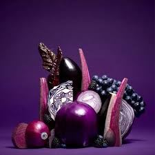 تمتاز الفواكه والخضروات ذات الألوان البنفسجية باحتوائها على قدر كبير من مضادات الأكسدة وهو ما يساعد حتما على تقليل Vegetables Photography Purple Food Food Art