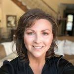 Merri Foster's Instagram, Twitter & Facebook