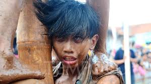 Alasan Oli Bekas Tak Boleh jadi Pelumas Panjat Pinang: Bisa Sebabkan Kanker 