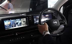 Het minimalistische dashboard van de ariya concept schittert door de afwezigheid van knoppen en schakelaars. 2021 Nissan Ariya Is All Charged Up For Its Big Debut Tomorrow Carscoops