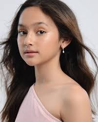 Olivia Morrison's Instagram, Twitter & Facebook