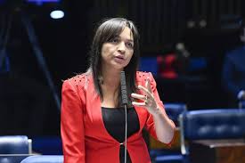 Resultado de imagem para eLIZIANE GAMA