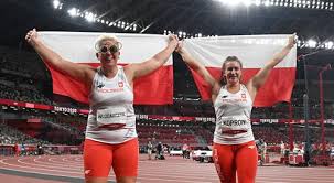 Na igrzyskach olimpijskich w tokio polska sztafeta mieszana zdobyła złoty medal. Unsonwa8u2bkem