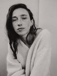 Ellie Lloyd's Instagram, Twitter & Facebook