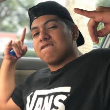 Uriel Ruiz's Instagram, Twitter & Facebook