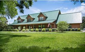 Ranch home plans, or ramblers as they are sometimes called, are usually one story, though they may have a finished basement, and they are wider then they are deep. North Florida Ranch Homes