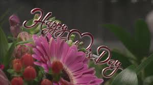 I requested yellow and received many different colors in an odd arrangement. Despite Pandemic Local Flower Shops Bakeries Bustling Before Valentine S Day Klbk Kamc Everythinglubbock Com