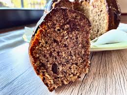 Zucchinischwemme bekämpfen und resteverwertung zugleich, das ist dieser kuchen, der dabei superlecker und saftig daherkommt. Zucchini Nuss Kuchen Omas Rezeptewelt