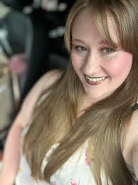 Someone posted a hairdresser Carrette by Ganz and I said to myself “ohhhh  those are fun” so off I went to eBay. She arrived today, can't wait to take  her thrifting with