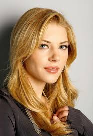 Holly Hunter as Amanda. She is now over 60 and both petite and feisty