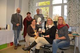 11 adressen zu luther in nürnberg mit telefonnummer, öffnungszeiten und bewertung gefunden. Ein Zeichen Fur Kinder Uwe Feser Kinderstiftung Jeder Kann Ein Zeichen Setzen