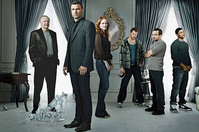 TV-Serie Ray Donovan Der böse Ray und seine kleinen Brüder | STERN.de