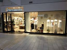 Visit francesca's online boutique and browse through its range of whimsical and eclectic collections, from its clothes and handbags, to shoes, jewelry, homewares, gifts, and other accessories. Francesca S 6909 N Loop 1604 E C01c San Antonio Tx 78247 Usa
