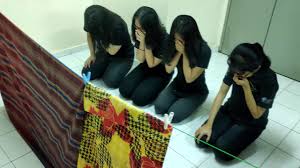 Masyarakat iban mempunyai adat adat khas dalam upacara kematian serta kelahiran bayi. Sejarah Suku Iban Tembawai Tembawang Tampun Bejuah Part Iii By Panggau Borneo