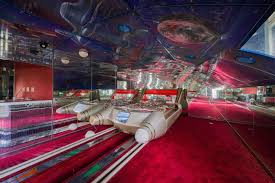 Happy honeymoon at love hotel. Spaceship Love Hotel Japan Obsidian Urbex Photography Haikyo