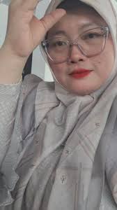 Tidak ada persaingan dalam hidupku, Aku malas bersaing dengan siapapun.  Kamu tidak akan bisa menjadi aku, dan akupun ga tertarik dengan hidupmu  #IndahTour