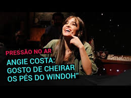 Ângela da silva costa, mais conhecida como angie costa, nasceu em coimbra e vive em lisboa. Angie Costa Gosto De Cheirar Os Pes Do Windoh 5 Para A Meia Noite Rtp Youtube