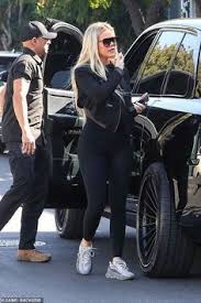 Khloe was then asked about the plastic surgery she has gotten, and was very open in her response fans are interested to see before and after photos of khloe kardashian's surgery pictures so twitter. 900 Khloe Ideen In 2021 Koko Kardashian Khloe Kardashian Kardashian