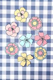 Preschool and kindergarten flowers lessons plan, free printable kids flowers activities. Free Printable Floral Cupcake Toppers Gathering Beauty