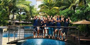 Table of contents what other diving courses will i need to do, to become a divemaster? Going Pro How To Become A Padi Divemaster Idc Bali Internships