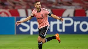 Thiago galhardo do nascimento rocha (born 20 july 1989), known as thiago galhardo or simply galhardo, is a brazilian footballer who plays as an attacking midfielder for ceará. Thiago Galhardo Player Profile 2021 Transfermarkt