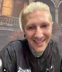 Need to hear timebomb or anything by M otionless in White