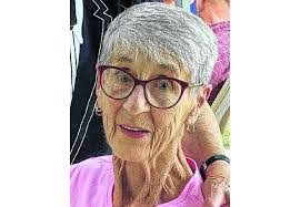 Elaine Ostrowski's Instagram, Twitter & Facebook