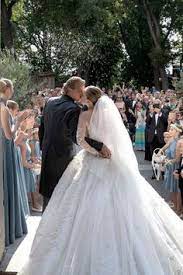 Maybe you would like to learn more about one of these? 8 Proms Ideen Victoria Swarovski Hochzeit Hochzeit Hochzeitskleid