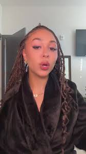 Selah Molden We Listen and We Dont Judhe