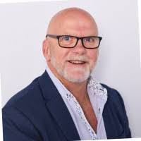 Glenn Larsen's Instagram, Twitter & Facebook