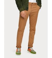 Vous serez séduit par son coloris camel foncé. Chino Homme Camel Scotch Soda Stuart 155052