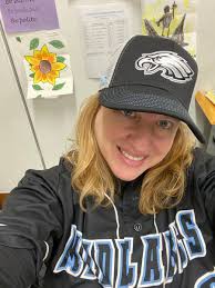 Heather Manns (@MrsEnglishManns)