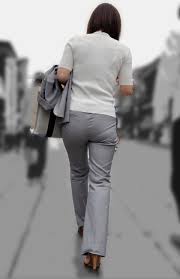 街撮りしたOLさんのパンツスーツのお尻画像っていいよね 。 | 素人エロ画像やったる夫