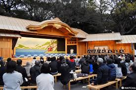 The ningyōtsukai or ningyōzukai (puppeteers), the tayū (chanters). Bunraku Puppet Theater How To See Japan S Traditional Performing Art Matcha Japan Travel Web Magazine