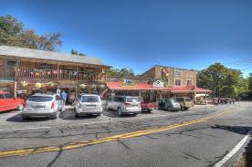 The Little Switzerland Community Features Dining Shops Its Very Own Post Office Located At Mile Marker 334 On The B Spruce Pine Blue Ridge Beautiful Lakes