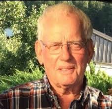 Long-time Lake Country committee member retires