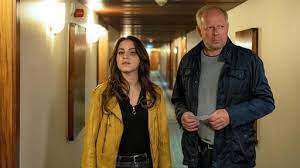 Almila bagriacik spielt von nun an die kommissarin mila sahin und ermittelt jetzt an der seite von borowski. Gesprach Mit Almila Bagriacik Tatort Ard Das Erste