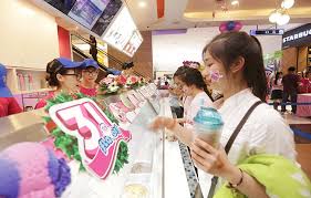 Baskin robbins is the world's largest chain of ice cream specialty shops. Baskin Robbins Expands Foothold In Vietnam