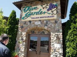 Olive garden delivered + get $100 in delivery fee credits for new postmates customers. Valentine S Day 2021 Deals At Chick Fil A Olive Garden Cpk And More Deseret News