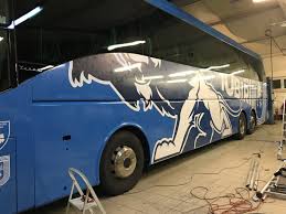 Fc u craiova a revenit în liga 1, iar adrian mititelu anunță o evoluție spectaculoasă. Autocar Universitatea Craiova Car Fashion