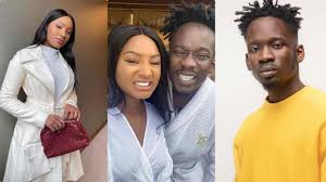 Seyi shay grew up in a religious setting family and felt like a single child during her adolescence. See How Temi Otedola S Boyfriend Mr Eazi Reacted To Her Kissing Role With Afolayan