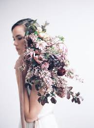 Las más comunes son en blanco con centro amarillo, pero también las hay en rosa, como las de la. Ramos De Novia Naturales 70 Fotos E Ideas Novias Y Bodas